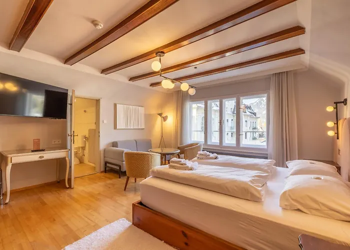 The Eighteen86 By Keyone